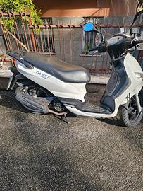 Peugeot Tweet 125 2013 