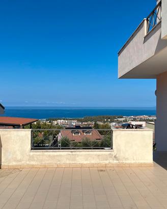 Prestigiosa Villa con Vista Mare a Praia a Mare -