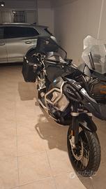 BMW 1250 ADVENTURE TRIPLE BLACK