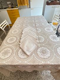 Tovaglia + 12 tovaglioli nuova .