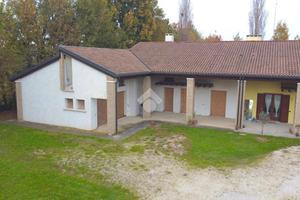 BIFAMILIARE A PIOMBINO DESE