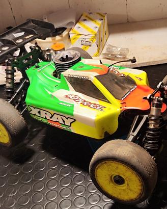 auto modello RC XRAY of Road