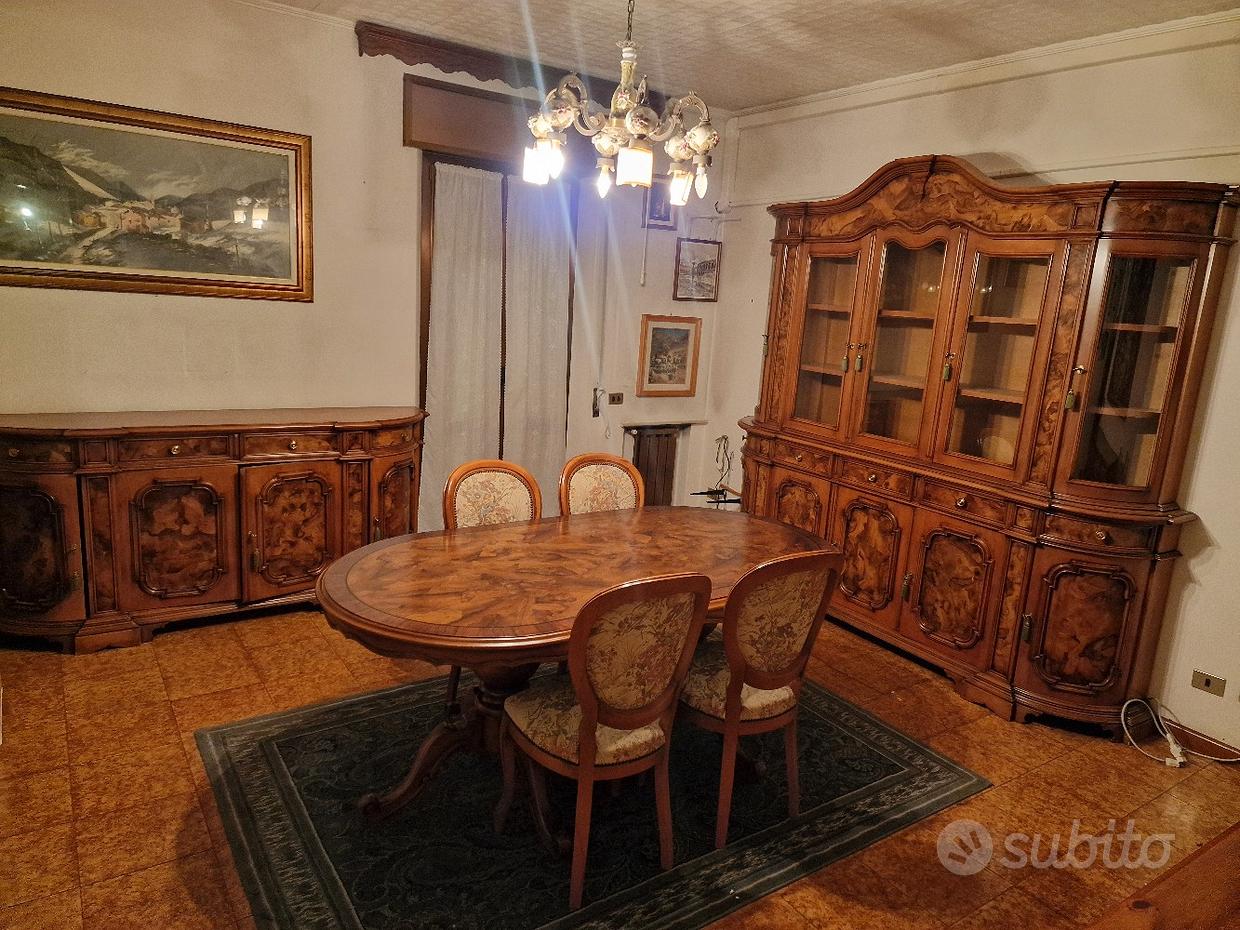 Soggiorno e sala da pranzo insieme Mobili usati