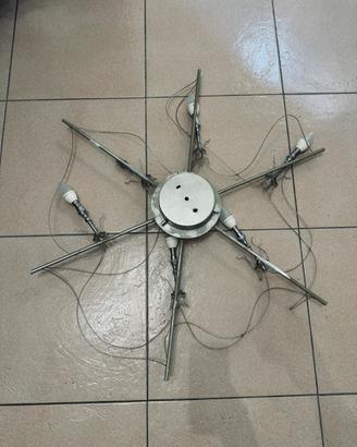 Lampadario a stella con coni pendenti