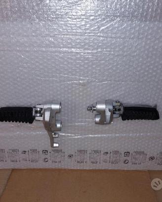 pedana destra sinistra moto guzzi v7 stone anterio