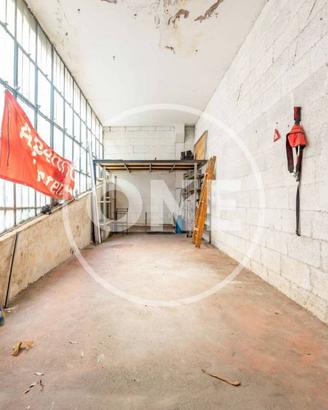 Box / Garage di 20 m² a Roma