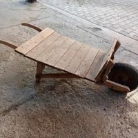 carriola portagiornali d'epoca 