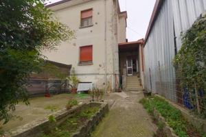Immobile in asta di 122 m² con 3 locali e box auto