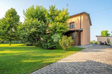 BIFAMILIARE A REGGIO NELL'EMILIA