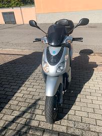 Piaggio Carnaby 250ie