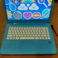 PC portatile HP azzurro tasti bianchi