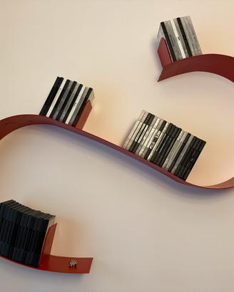 Libreria sospesa moderna