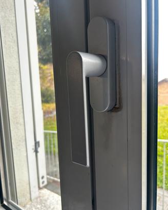 SERRAMENTI IN ALLUMIO