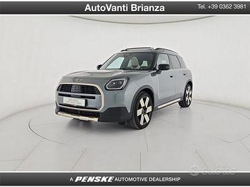 MINI Mini Countryman U25 Mini D Favoured Coun...