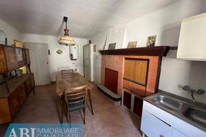 Casa indipendente di 150 m² con più di 5 locali e 