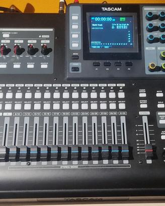Registratore Multitraccia Tascam DP-32 sd