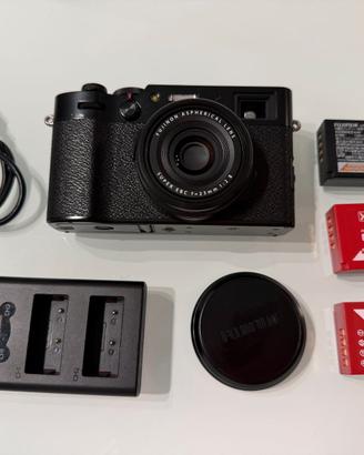 Fujifilm X100V come da fotografie allegate