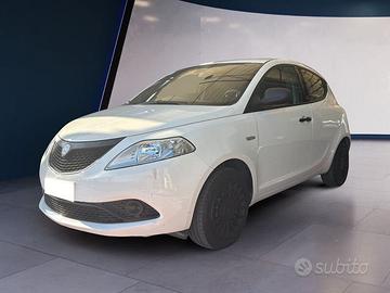 Lancia Ypsilon 1.0 FireFly 70cv S&S Hybrid SILVER