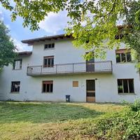 SPAZIOSA CASA CON GIARDINO DA RISTRUTTURARE