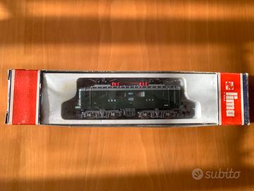 Lima locomotiva e 2 vagoni scala N