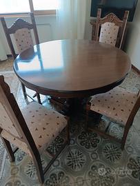 Tavolo di legno massello 