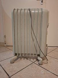 Radiatore a olio elettrico De'Longhi con timer