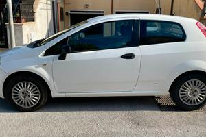 Fiat Grande Punto 1.3MJT 75 3p.Van Active 4pt