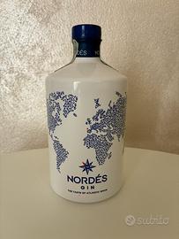 Bottiglia Gin Nordes