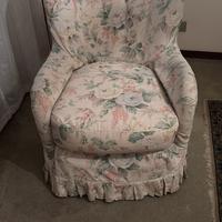 Poltrona in tessuto fiorato