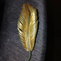 spilla vintage a forma di piume