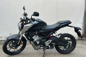 Honda cb125r