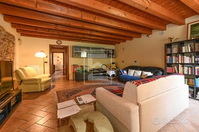 Villa a schiera - Volta Mantovana