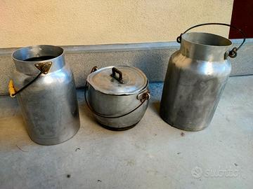 Bidoni per il latte e pentola anni 50