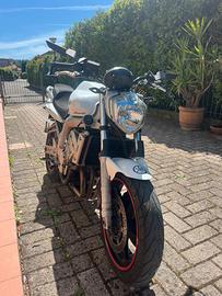 Yamaha FZ6