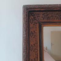 como' comodini e specchio. 