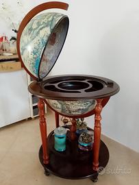 mobile mappamondo bar