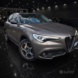 Alfa Romeo Stelvio Q4 210cv diesel Executive tetto