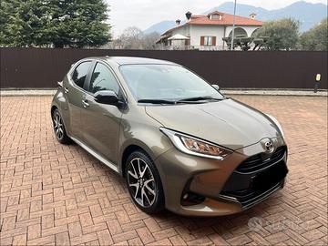 TOYOTA YARIS 1.5 IBRIDA SOLI 17000 KM