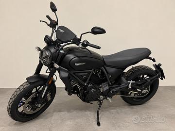 Ducati Scrambler Icon Dark 2025 - Pari al nuovo -