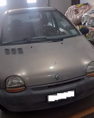 Renault Twingo 1 serie  anno1997 con gancio traino
