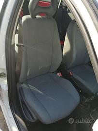 Sedile anteriore dx FIAT PUNTO 3 del 2003