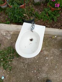 Bidet bianco