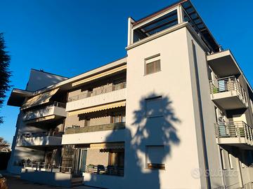 Appartamento bicamere biservizi con garage