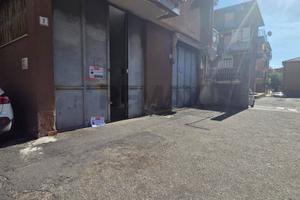 Locale Commerciale - Mascalucia