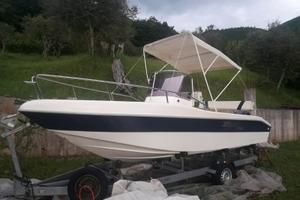 Barca a motore walkaround 550 sea bird + carrello