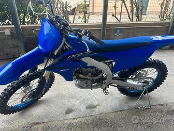 Yamaha YZ 450 - 2023