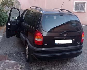 OPEL Zafira 2ª serie - 2000