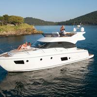 Barca a motore bavaria virtess42 fly in pronta con