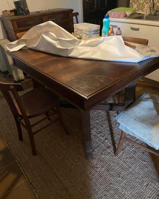 Tavolo da cucina antico in legno