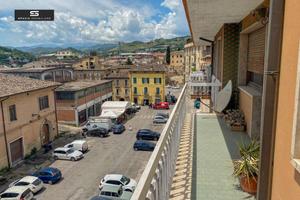 Appartamento di 150 m² con 4 locali a Teramo
